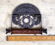 *Cottingham Collection Cast Iron Reproduction Toilet Roll Holder