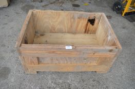 Wooden Crate/Plater
