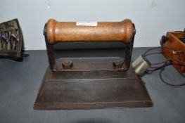 Gec Electric Billiards Table Iron