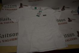 *DKNY White T-Shirt Size: XL