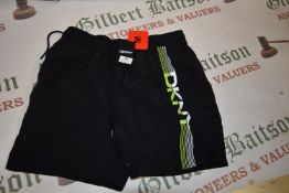 *DKNY Shorts Size: M