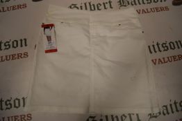 *SC & Co. White Skirt with Under Shorts Size: M