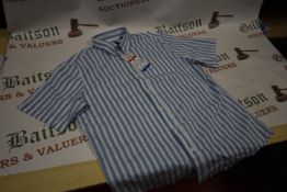 *Chaps Heritage Men’s Blue & White Stripped Short Sleeve Shirt Size: L