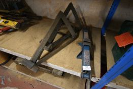 750kg Jack and Two Axle Stands