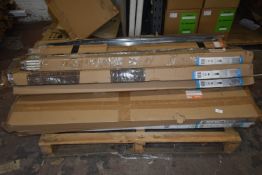 *Pallet of Assorted Four-Fold Bath Screens