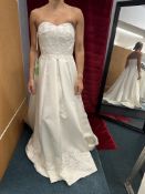*Elena Ferrara Iona Wedding Gown with Silk & Lace Embroidered Back Size: 10 RRP: £2700