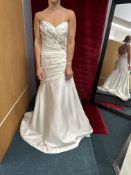 *Lazaro Mandy Wedding Gown Size: 16 RRP: £1650
