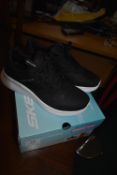 *Pair of Skechers Air Cooled Memory Foam Shoes Size: 5.5