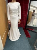 *Elena Ferrara Petal Ivory Crepe Wedding Gown with Leaf Lace Size: 12 RRP: £1850