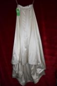 *Elena Ferrara Clara Satin Skirt Size: 10 RRP: £700