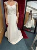 *Elena Ferrara Ivy Crepe & Lace Wedding Gown Size: 14 RRP: £1800