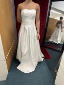 *Elena Ferrara Lilya Satin Wedding Gown Size: 12 RRP: £900