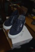 *Pair of Superga Men’s Navy & White Shoes Size: 5.5