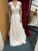 *Bianco Evento Peria Lace & Chiffon Wedding Gown RRP: £800