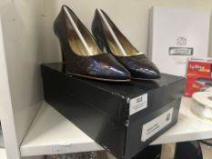 Pair of Pons Quintana Lady’s Crocodile Skin Shoes Size: EU 40