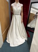 *Elena Ferrara Bridal Olivia Wedding Gown in Off White Satin & Orista Flower Size: 14 RRP: £1850