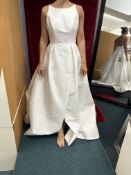 *Jesus Piero Mikado Taffeta Off White Size: 12 RRP: £2150