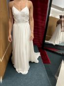 *Elena Ferrara Chiffon Ivory Wedding Gown Size: 12 RRP: £1590