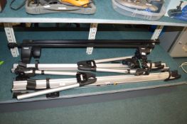 Thule Tour Bicycle Rack and Roof Bars Set