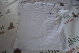 Clavin Klein White T-Shirt Size: M