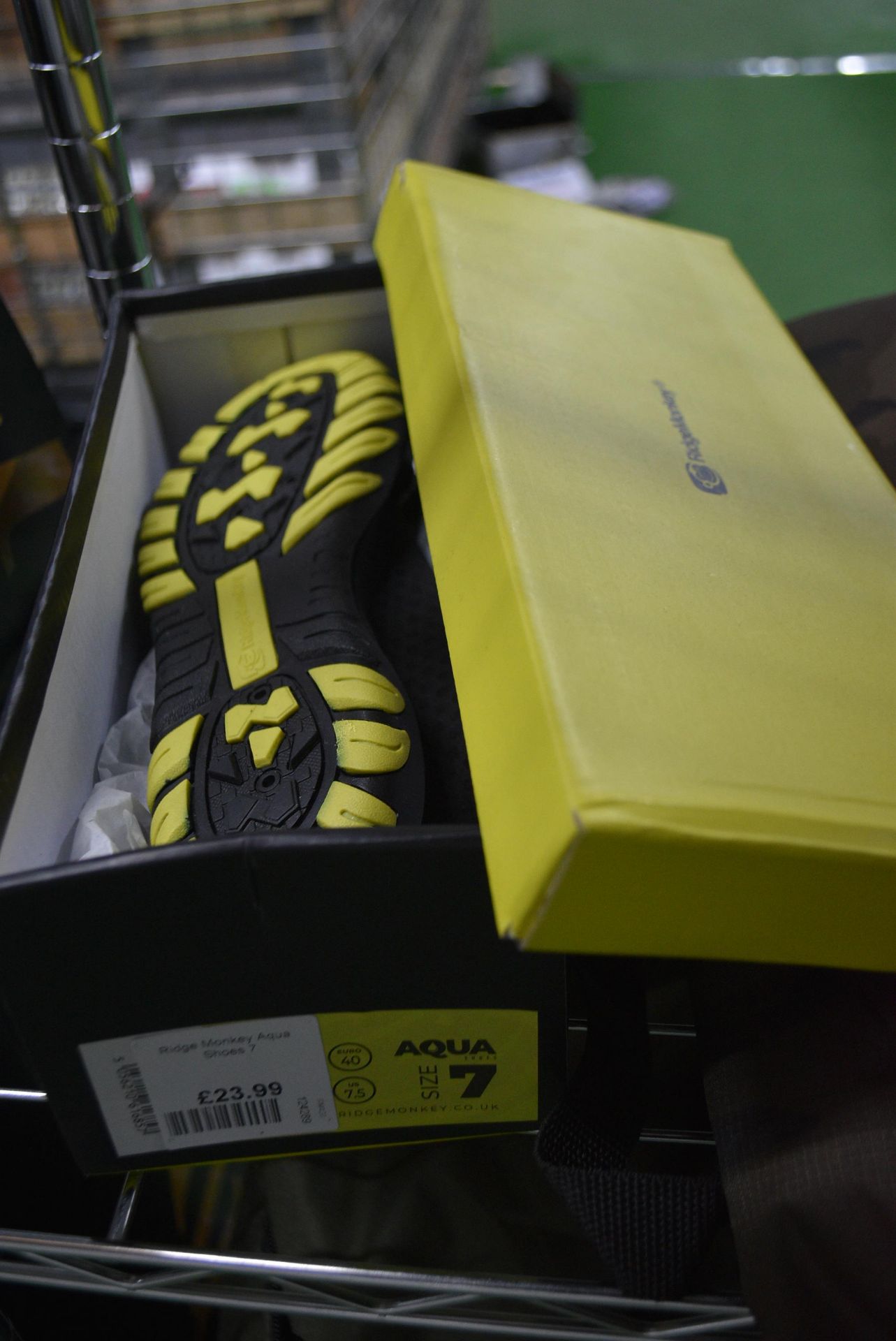*Ridge Monkey Aqua Shoes Size: 7