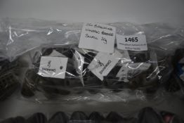 *Twenty-Five Browning Window Feeders Small 20g