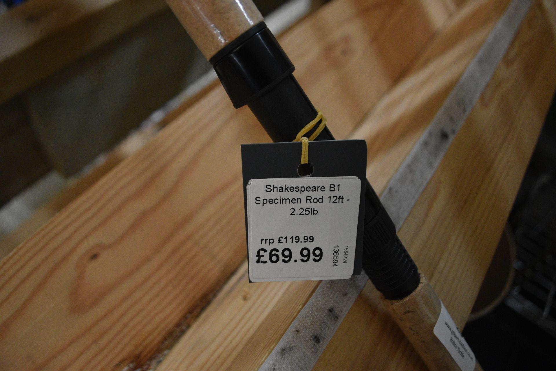 *Shakespeare B1 Specimin Rod 12ft 2.25Lbs RRP: £69.99 - Image 2 of 3