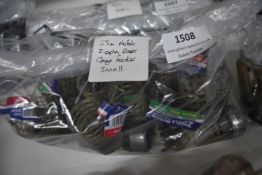 *Twenty-Five Nufish Zippla Riser Cage Feeders Small