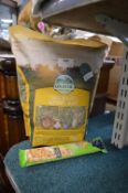 *425g of Oxbow Orchard Grass hay for Small Pets, plus Muffins Nut Pet Biscuits