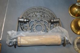 *Crown Reproduction Cast Iron Toilet Roll Holder