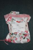 *Flora Nikrooz 2pc Short Sleeve Pyjama Set Size: M