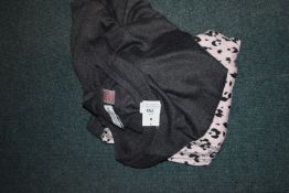 *Live Love Lounge 2pc Lounge Set in Grey Size: S