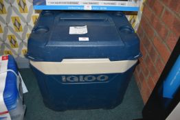 *Igloo Roller Cooler Box
