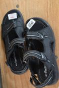 Pair of Red Fish Size 6 Black Sandals - as New