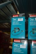 *Makita DMP180Z Cordless Tyre Inflator