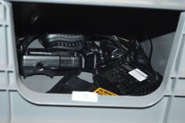 *Six Dewalt DC81104 12/18v XR L-Ion Battery Chargers with 13a UK Plugs