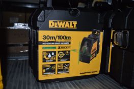 *Dewalt DWO88CG-XJ 30m Green Laser Self Levelling Laser Level