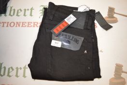 *Pair of Replay Easy Stretch Black Jeans Size: 32 x 32