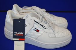 Tommy Jeans Trainers Size: 6