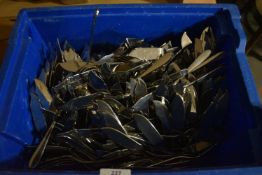Quantity of Assorted Cutlery