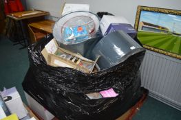 *Pallet of Lamps and Lampshades (salvage)