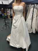 *Margrette Lee Ivory Bridal Gown Size: 12 RRP: £799