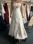*Stewart Parvin of London Wedding Gown Size: 8