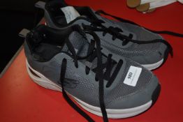 *Skechers Grey Trainers Size: 8 (preworn)