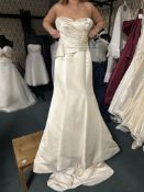 *Cristiano Lucci Wedding Gown Size: 6