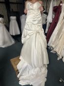 *Phillipa Grace Freya Wedding Gown Size: 6 RRP: £799