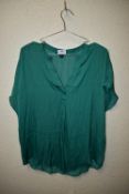 *Hilary Radley Green Short Sleeve Top Size: M
