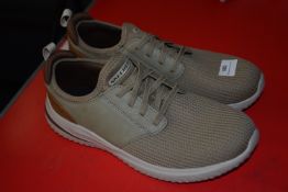 *Skechers Brown Trainers Size: 9