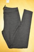 *Women’s Grey Leggings Size: S