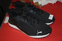 *Puma Black Trainers Size: 9 (preworn)